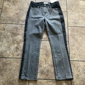 FRAME NWT Le Pixie Crop Mini Boot Size 27